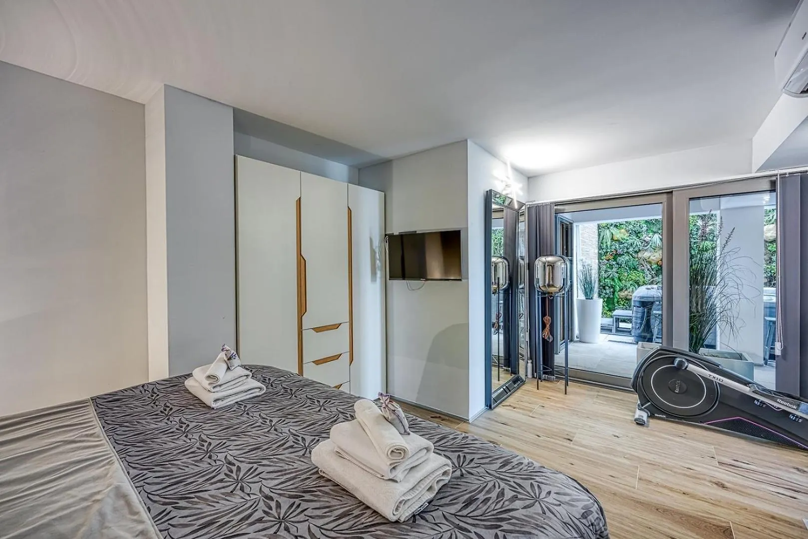 Deluxe Apartment With Whirlpool Crikvenica 0*,  Croatia